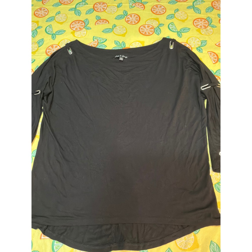 Cable & Gauge Cold Shoulder Top Womens‎ L Black Metal Link Long Sleeve Blouse